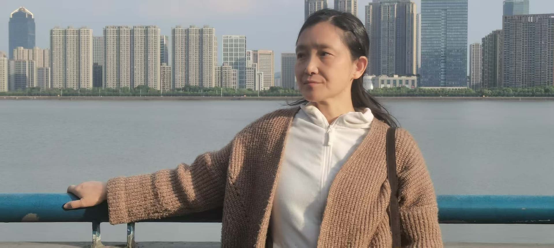 邓闰夏 Deng Runxia